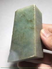1980s Lake Water Green/Lavender/Yellow Jadeite Jade Cut Pebble Stone 1136ct