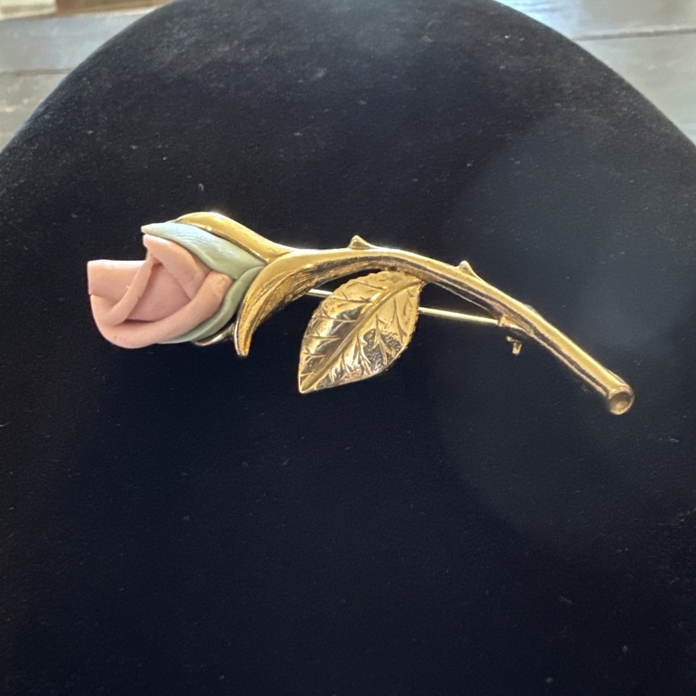 Vintage Pink Rose Brooch/ Pin. Gold-tone