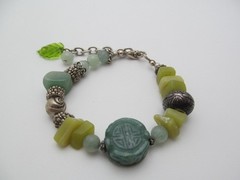 Vintage Carved Jade Prehnite Chunky Natural Stone Silver Tone Charm Bracelet
