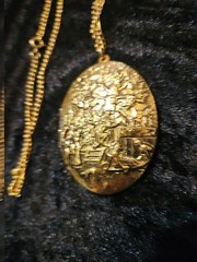 Vintage REVLON HEIRLOOM PERFUME Necklace Pendant Locket
