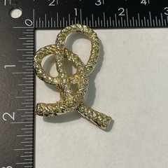 Vintage Gold Tone Rope Knot Brooch Pin Braided Ribbon Nautical Costume Jewelry