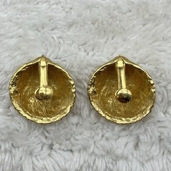 Vintage Scallop Shell Earrings Gold Tone Screw Backs Mermaidcore 1″