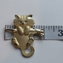 Vintage AJC Gold Tone Cat Kitten Pin Brooch Matte & Shiny Hanging On Branch