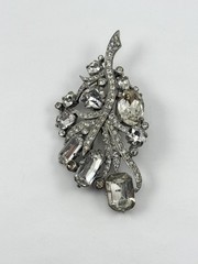 Vintage Eisenberg Original Clip W/ Clear Rhinestones