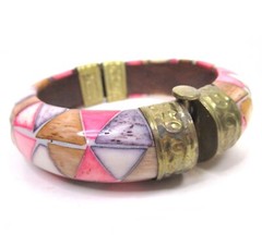 Vintage Horn Inlaid Bone Chunky Bangle Bracelet Hinged Brass pin Pastel Wood 60s