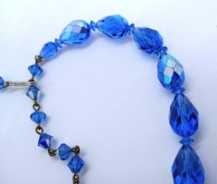 Vintage 1950s-1960s Bright Blue Aurora Borealis Faceted Crystal Choker Necklace