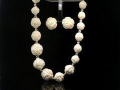Vintage Carved Rose Bead Necklace & Earrings Set – Ivory Floral Jewelry
