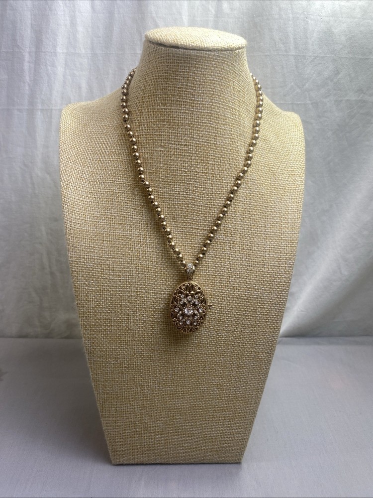VTG Monet Filigree Rhinestone Oval Scent Locket Gold Tone Beaded Necklace 16-18″