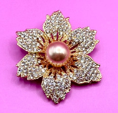 Gold Tone Rhinestones & Faux Pearl Flower Brooch Contemporary. 11