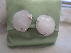 VTG signed VOGUE faceted milk white, silver tone metal Clip Earrings APR 23-5