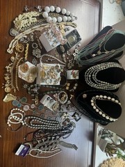 Vtg To Now Rhinestone Costume Jewelry Lot Hollycraft Mosaic Goldette 100+ Pcs