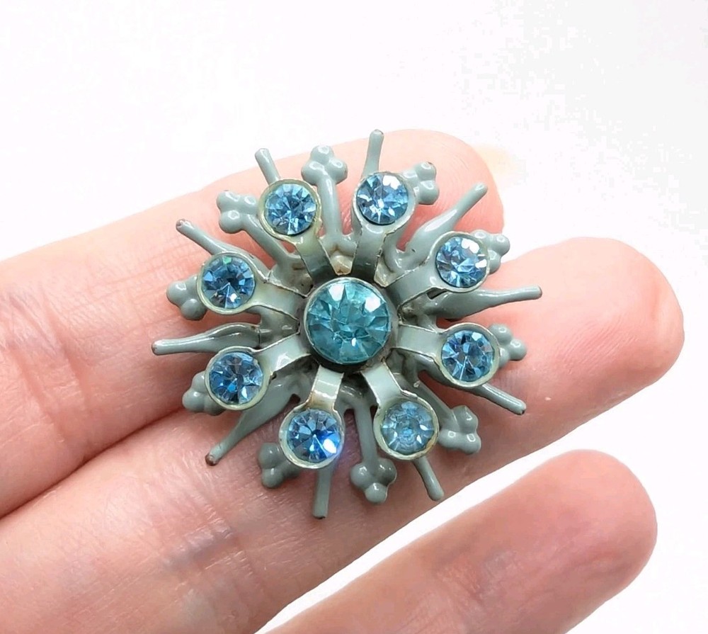 Vtg Blue Enamel With Blue Rhinestones Starburst Snowflake Brooch