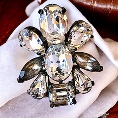 Eisenberg Original Vintage Fur Clip Rhinestone Brooch As Is