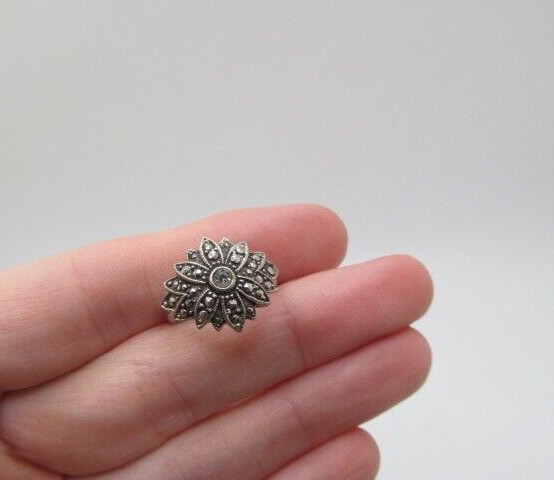 Vintage Silver Tone Marcasite Clear Glass Stone Flower Sunburst Ring Size 5.75