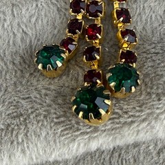 Vintage Rhinestone Bow Brooch Gold Tone Red Green Christmas