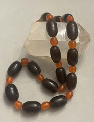 Vintage-Root Beer/Cherry Cola/Amber Orange-Carved Horn-Oval Bead-28 in Necklace