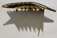 Vtg MCM Brutalist Gilt Sawtooth Brooch Pendant Architectural Gold Tone