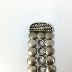 Premier Designs Silver Metal Stretchable Buckle Up Bracelet with Rhinestones