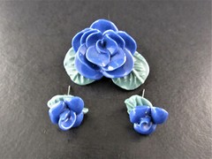 VINTAGE BLUE FLOWER BROOCH PIN AND EARRING SET EARRINGS E18