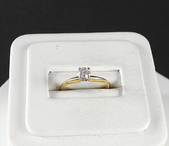 Vintage Ring Solid 14K Yellow Gold Solitaire Diamond Engagement Fine Jewelry