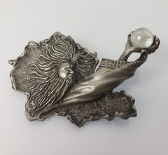 JJ Jonette Wizard holding Fortune Telling Crystal Ball Pin Broch 4 x 2.5″ VTG