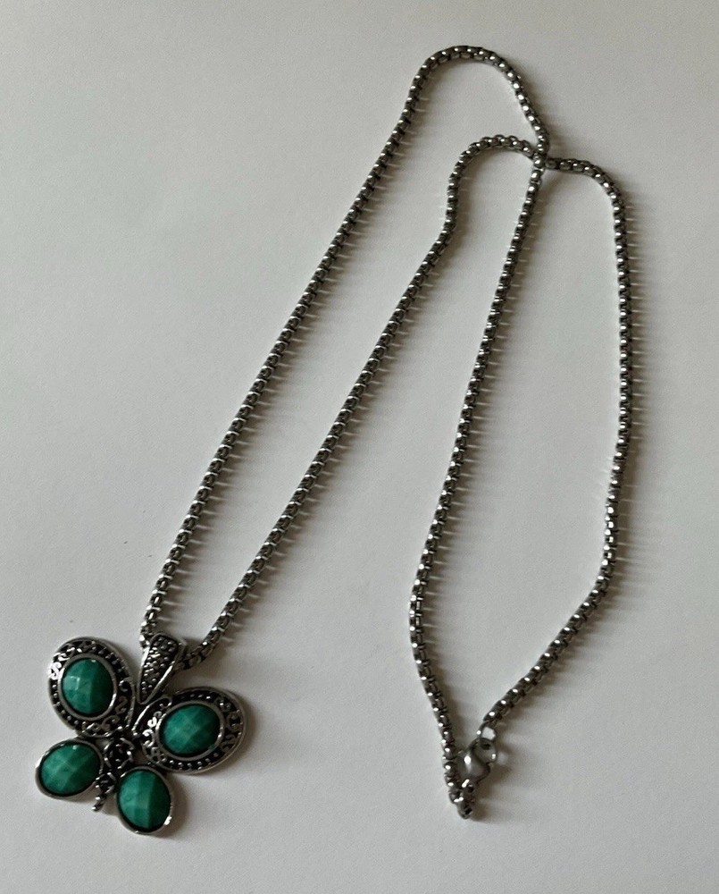 Vintage Silver-tone Butterfly Pendant Chain 24’ Pendant 1.5 X 1.5 in