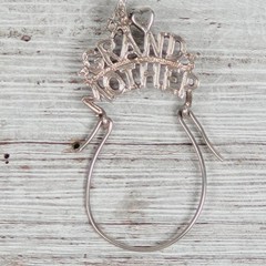 VINTAGE STERLING SILVER GRANDMOTHER CHARM HOLDER 925 PENDANT PRETTY
