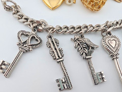 CHARM BRACELET LOT 7″ goldtone heart & locket, 6.25″ vintage silvertone key B1