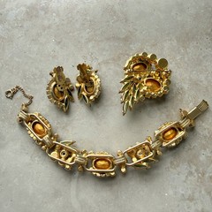 Vtg Juliana D&E Watermelon & Green Bracelet Brooch Earrings 3pc Set Heilotrope