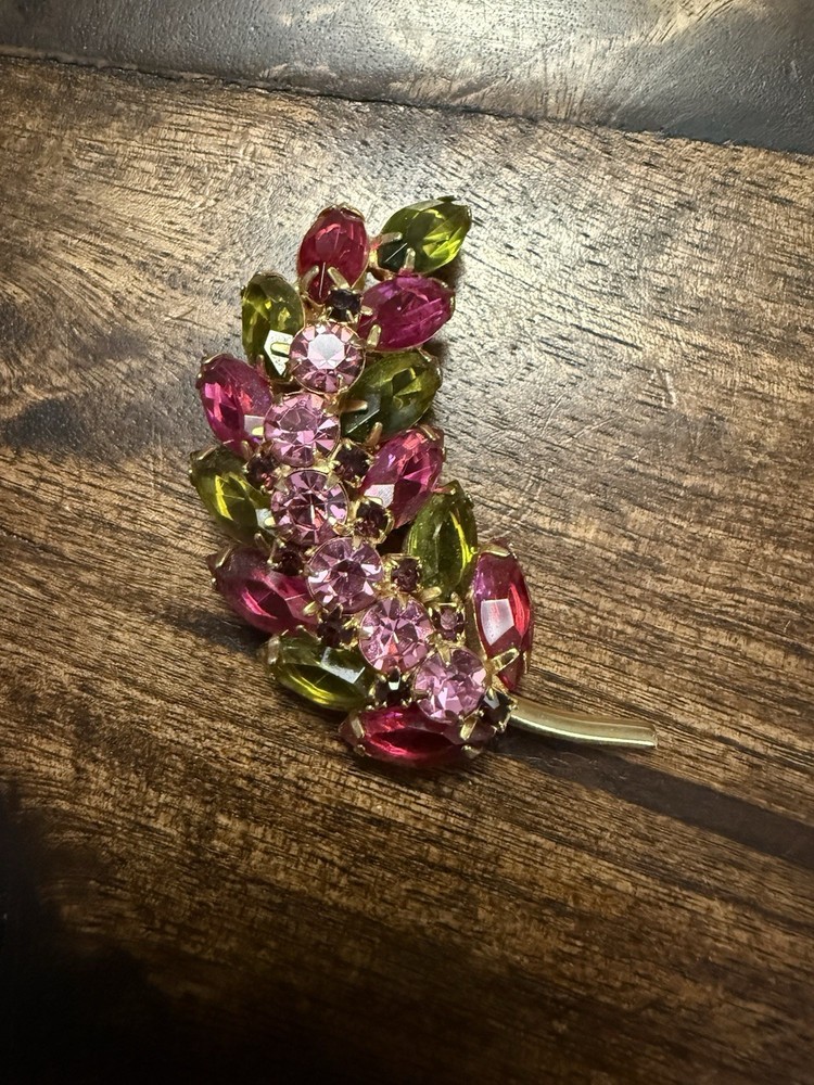 Vintage Gold Tone Domed Leaf Pin/Brooch w/ Pink and Green Prong Set Glass Stones