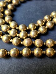 Vtg BRASS BEAD METAL 10mm Ball Necklace Chunky 29″ GoldTone Boho Decor Statement