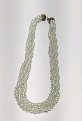Vintage Pale Green Layered Imitation Pearl Bead Necklace With End Caps 17″