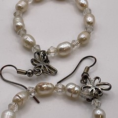 Earrings Vintage Glass Beaded Faux Pearl Hoop Silver Tone Metal Dangle Jewelry