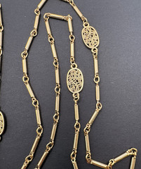 Vintage Monet Oval Filigree Station Bar Link Gold Tone Chain Necklace 57″ Long