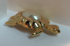 Vintage GoldTone Turtle Brooch with Faux Pearl 1 7/8″ NOS Good Quality #819B2