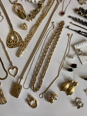 Vintage Jewelry Lot 71 PC Coro Joan Rivers Lisner Trifari Many Signed