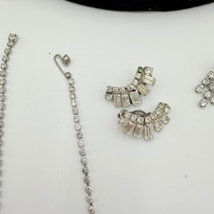 VINTAGE RHINESTONE Jewelry Lot Necklace Bracelet Earrings TAYLOR MAID Case