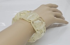 Vintage Clear Cream Lucite Stretchable Bracelet With Bubbles