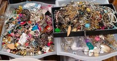 3 Lbs Pounds Unsorted Huge Lot Jewelry Vintage Now Junk Art Craft Treasure Fun