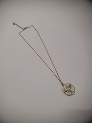 Vintage Gold Tone Chain Womens Necklace Pendant Butterfly Jewelry Costume