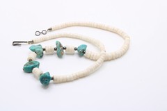 Vintage Native American Turquoise Stone & White Shell Heishi Necklace 17.5 In