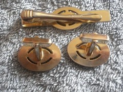 LOT OF 2 PAIR OF GOLD-TONED & GEMSTONE SIGNED CUFFLINKS &TIE BAR(AVON & HAYWARD)