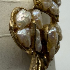 Vintage Gold Tone Baroque Freshwater Pearl Floral Botanical Brooch Pin 2 Inch