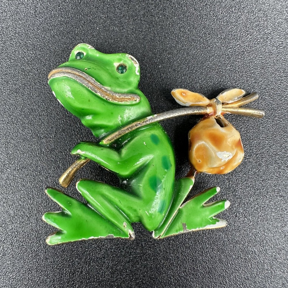 Vintage Anthropomorphic Lind-Gal LG Hobo Frog Brooch Pin Signed Green Knapsack