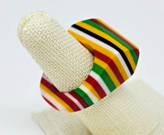 Vintage 70s Lucite Acrylic Striped Layer Ring Colorful Asymmetrical Retro Sz 5.5