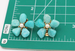 Vintage Swoboda Turquoise & Pearl GoldTone Flower Clip On Earrings
