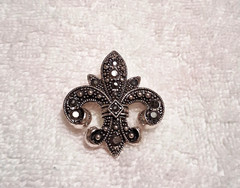 SILVER AND BLACK CZ FLEUR DE LIS PIN NEW