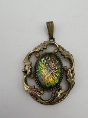 Vintage Gold Tone Oval Watermelon Rivoli Pendant Unmarked