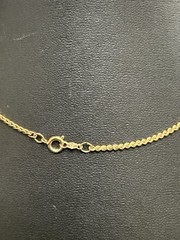 VINTAGE GOLD FILLED SET NECKLACE FLOWER MOTIF PENDANT LOCKET 12K