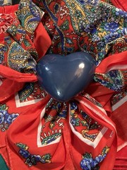 Vintage Solid Navy Blue Heart Scarf Ring Large Ceramic 3.5″ x 3″